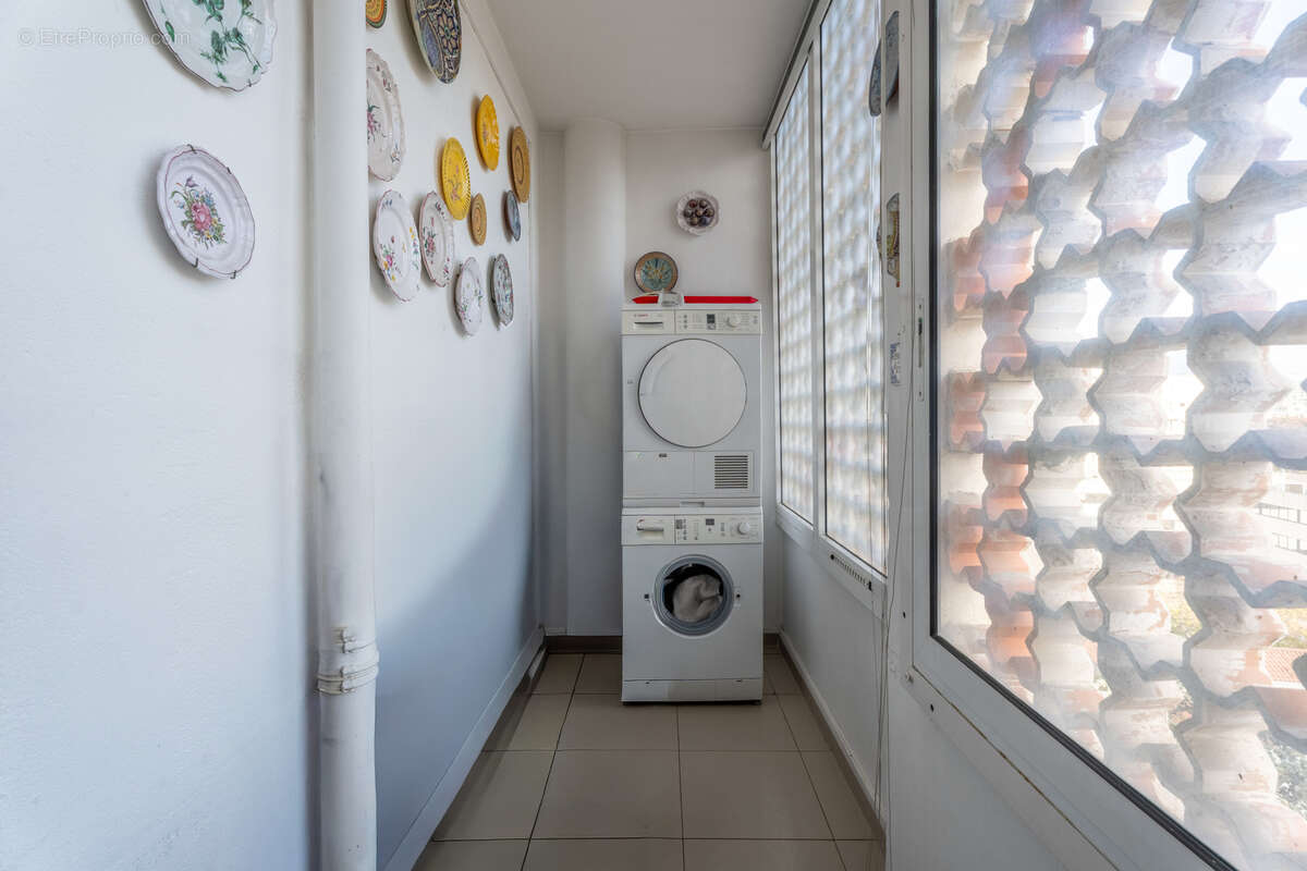 Appartement à MARSEILLE-8E