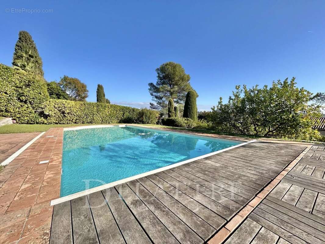 Maison à LA COLLE-SUR-LOUP