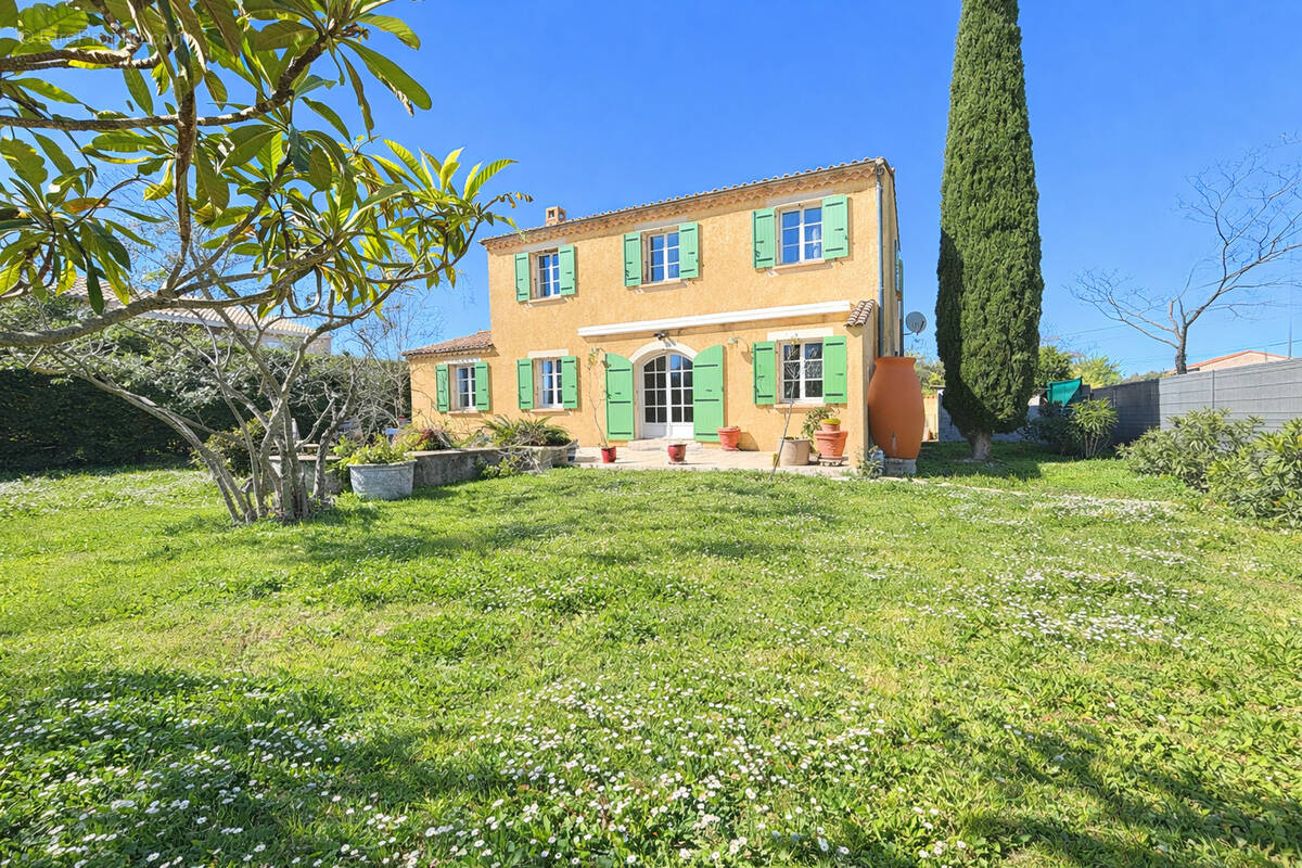 Maison à MONTELIMAR