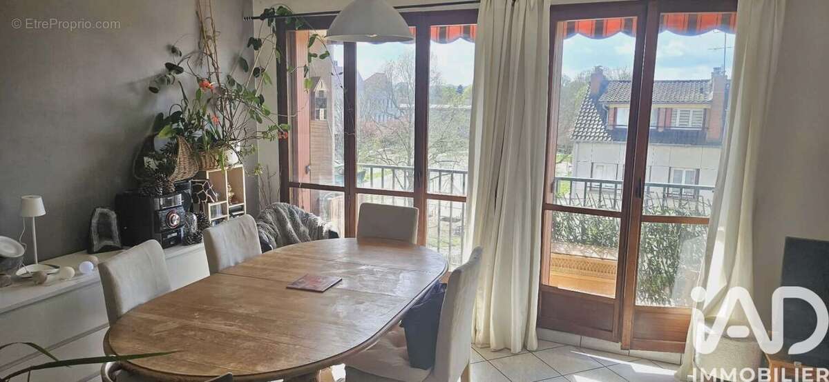 Photo 2 - Appartement à NEUILLY-SUR-MARNE
