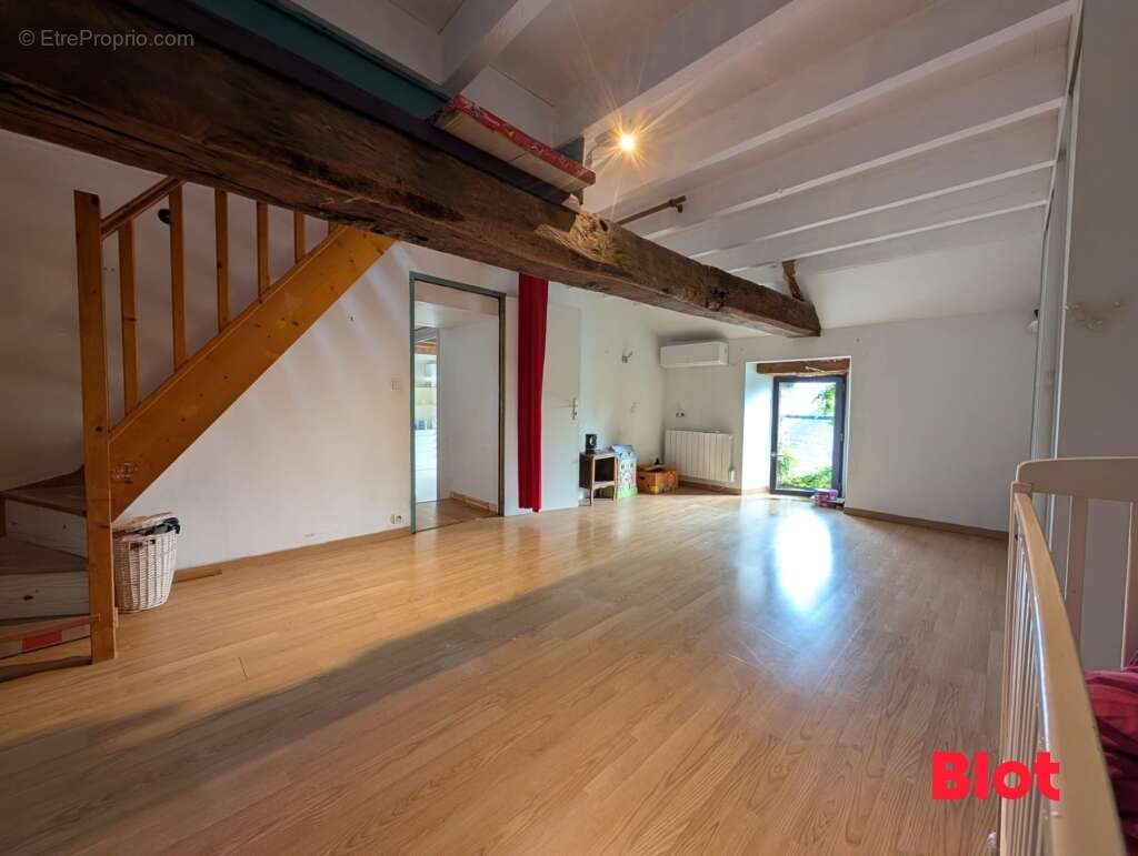 Maison à LA BOSSE-DE-BRETAGNE