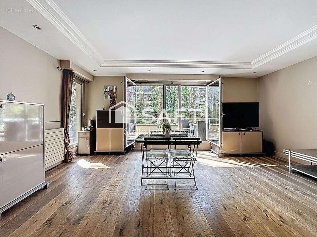 Photo 5 - Appartement à COURBEVOIE
