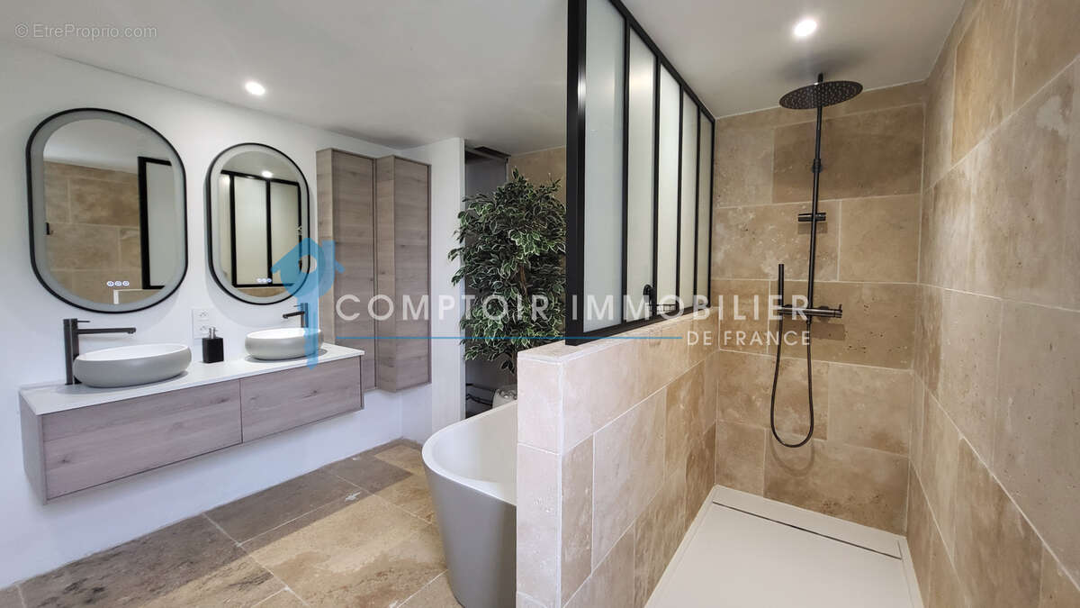 DPT GARD (30), à vendre, UZES proche, maison individuelle type 7, 203m2 habitables, 5 chambres, piscine, garag - photo 3