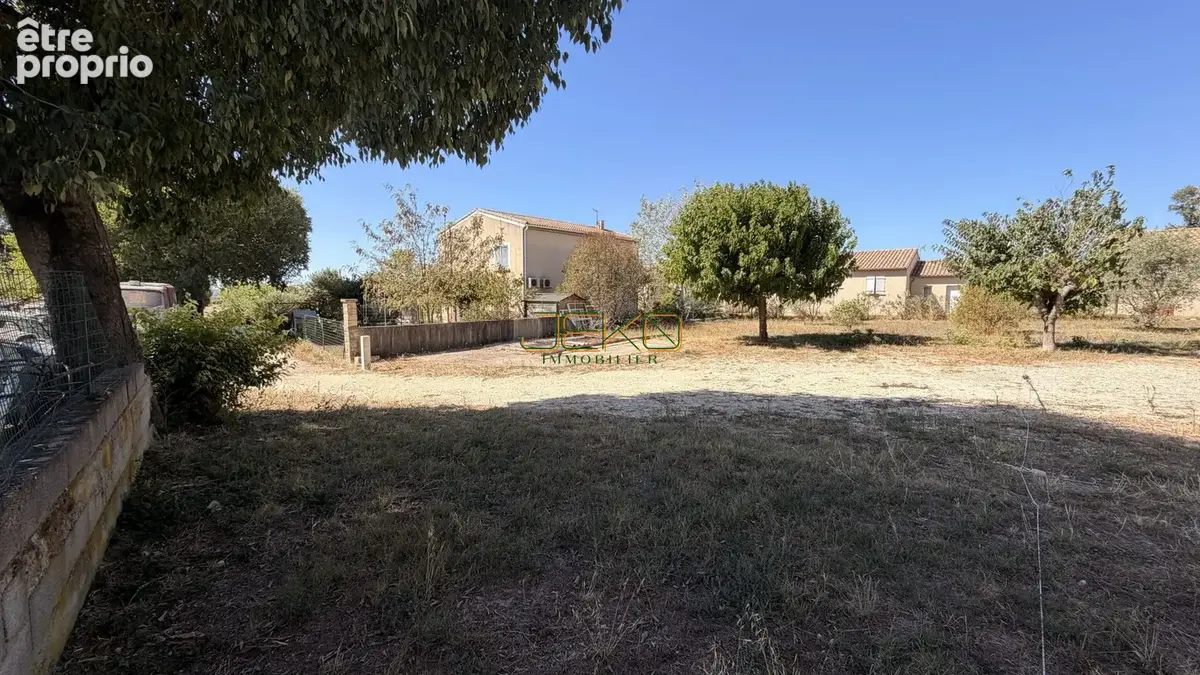 Terrain à UZES