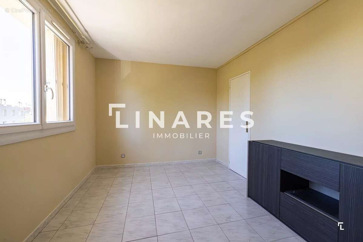 Appartement à MARSEILLE-11E