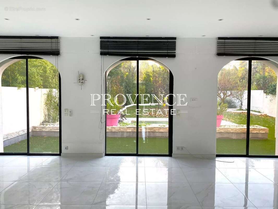 Maison à MARSEILLE-9E