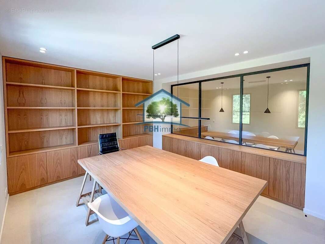 Appartement à LA MOLE