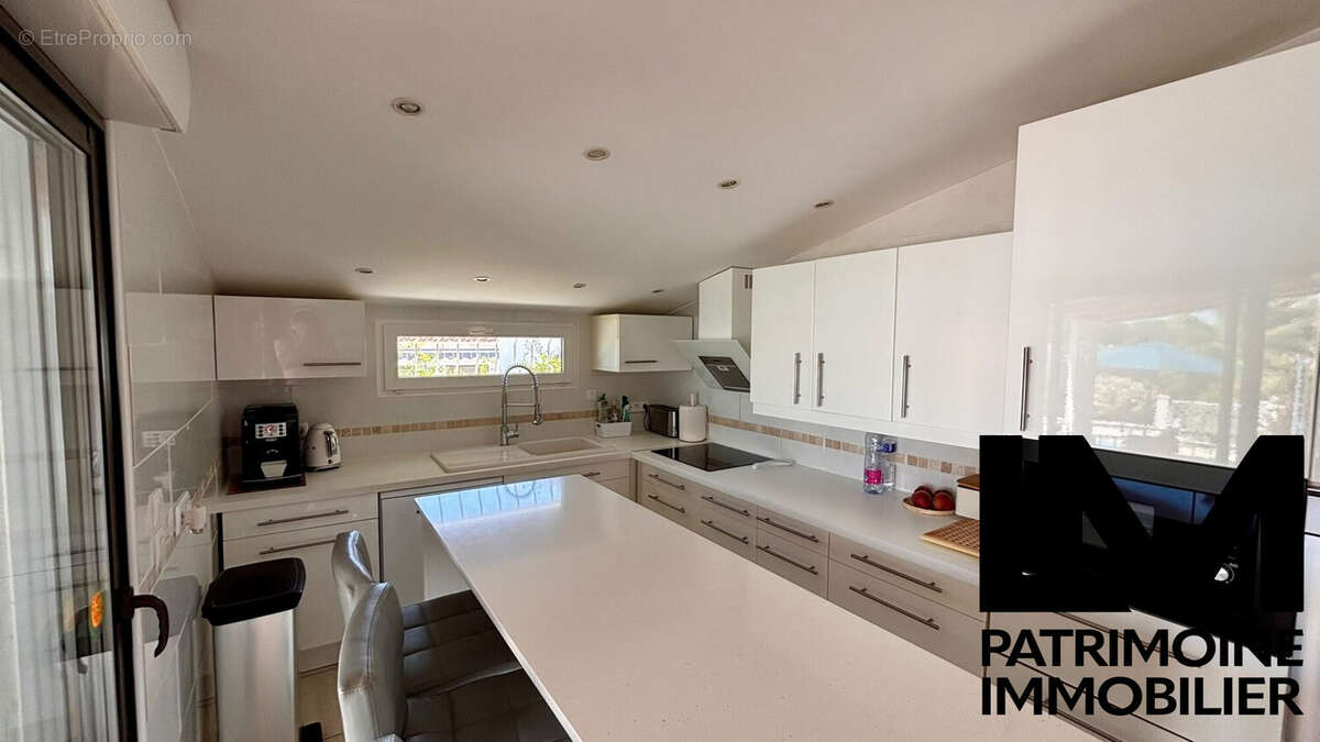 Maison 230 m² à Bessan  - photo 6