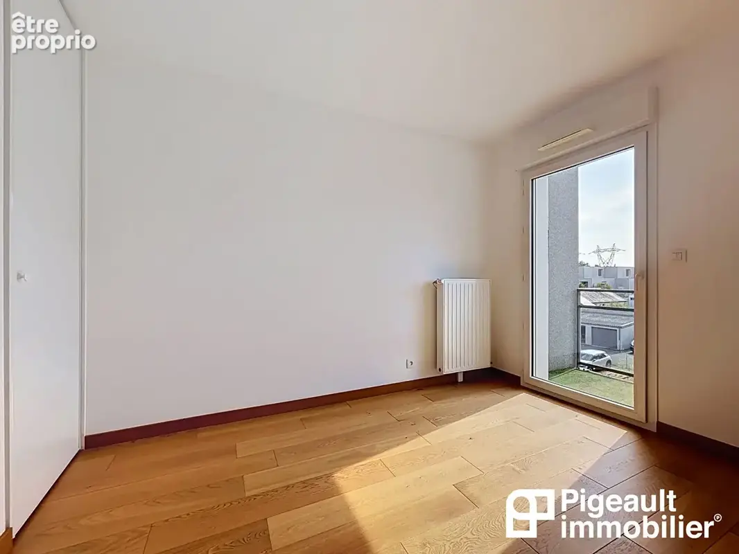 Maison T4 à vendre - Rennes - Quartier Lorient Saint-Brieuc - Double garage - Terrasse - photo 5