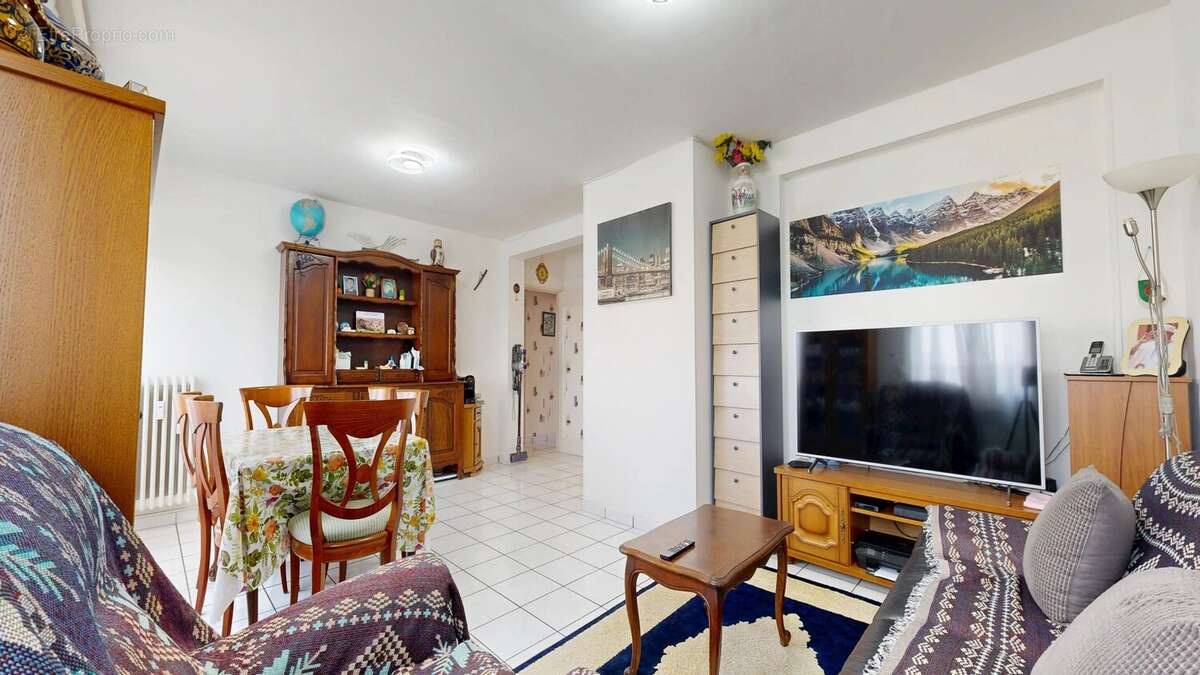 Appartement à LIVRY-GARGAN