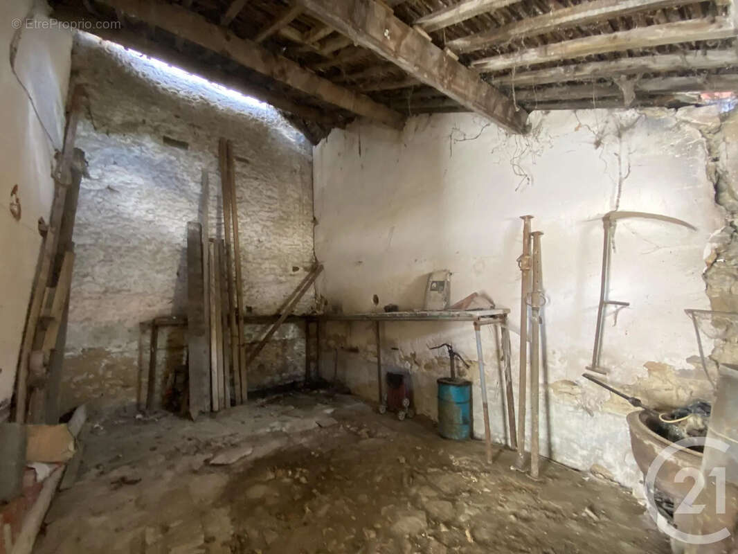 Maison 530 m² à Nangis  - photo 12