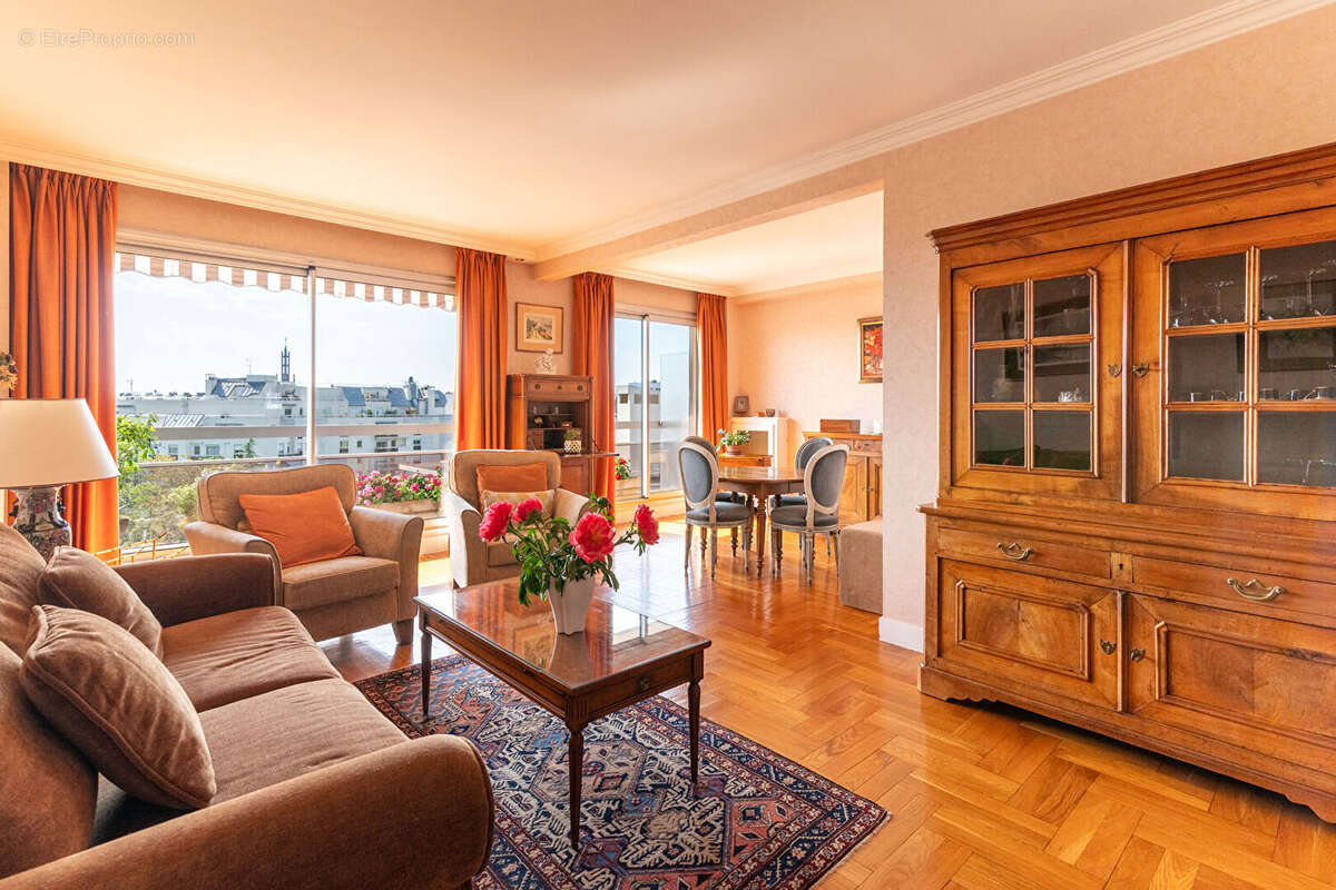 Appartement à PARIS-12E