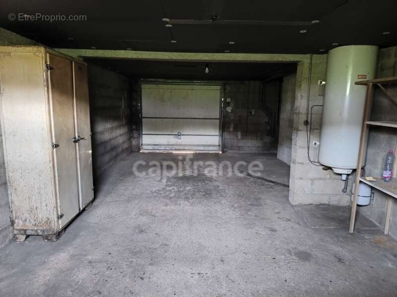 Maison à VILLENEUVE-SUR-YONNE