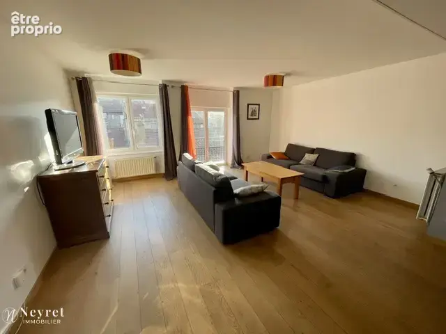 Appartement à SAINT-ETIENNE