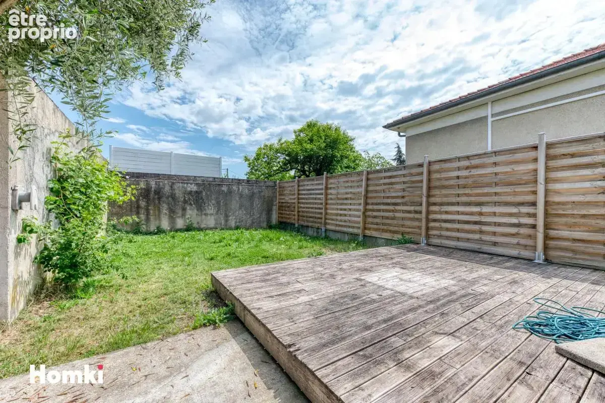 À VENDRE – Superbe appartement duplex rénové dans villa des années 1960 – Rue Guynemer - photo 11
