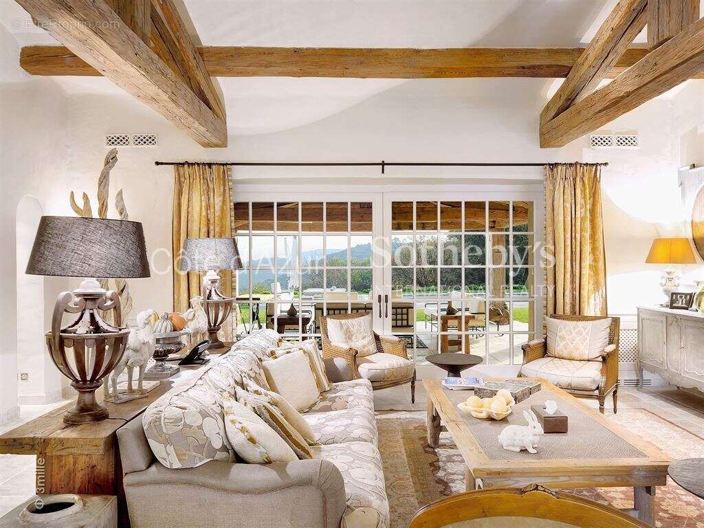 Maison à LES ADRETS-DE-L'ESTEREL