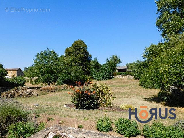 Maison à MONTPELLIER-DE-MEDILLAN