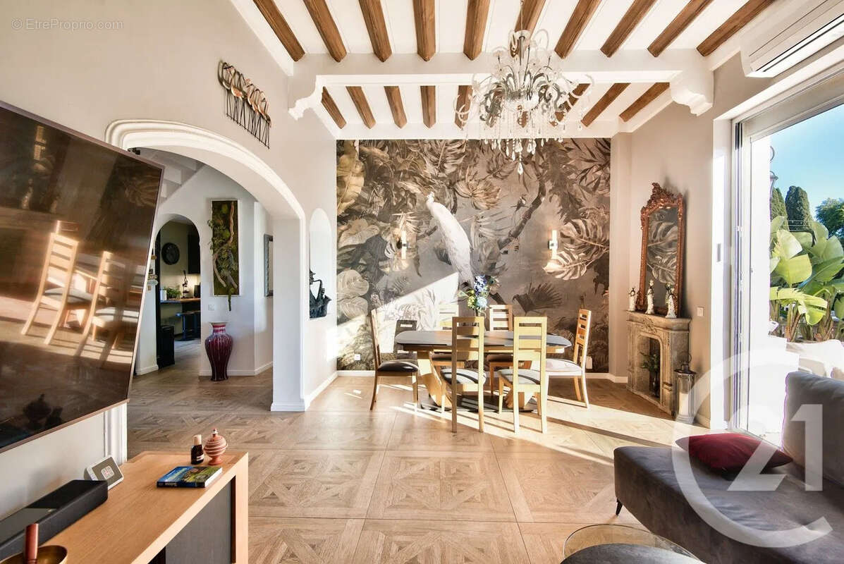 Maison à CAGNES-SUR-MER