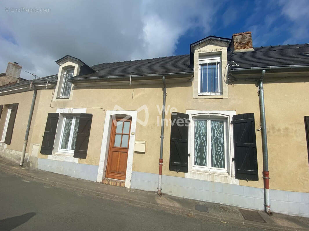 Maison à CERANS-FOULLETOURTE