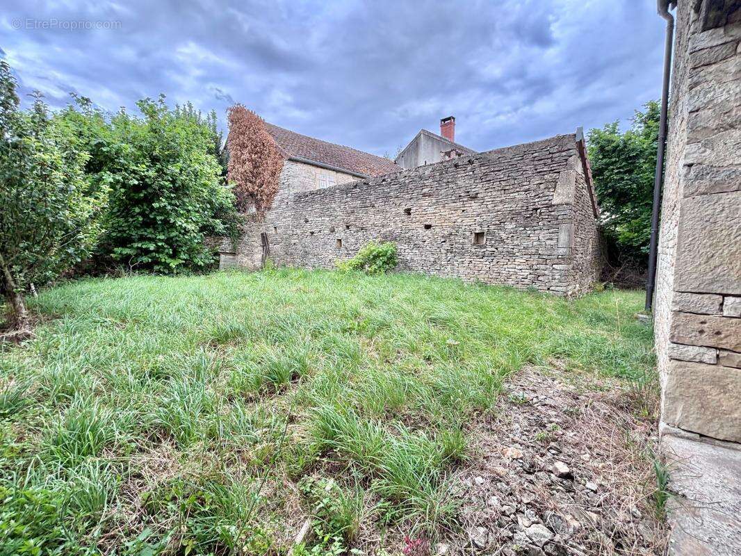 À Vendre – Dijon Nord, PICHANGES , Grange de caractère à réinventer - photo 4
