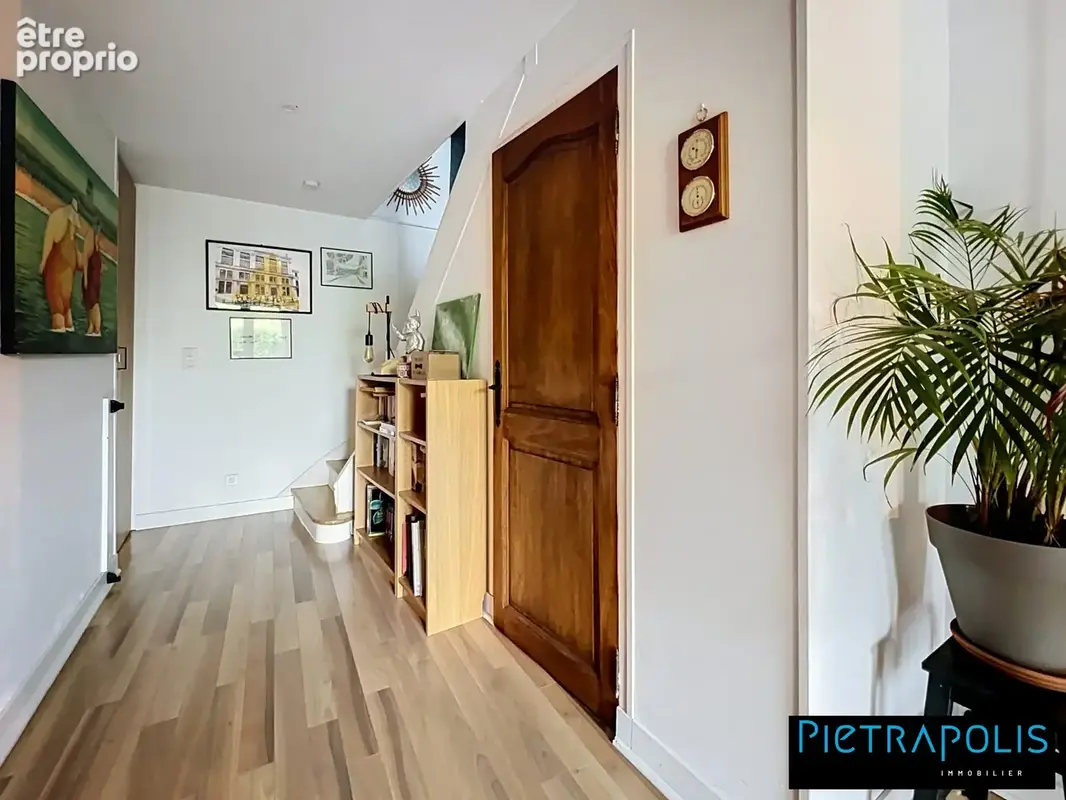 Maison 5 pièces 122 m² à vendre à Curis-Au-Mont-D'or (69250) - photo 2