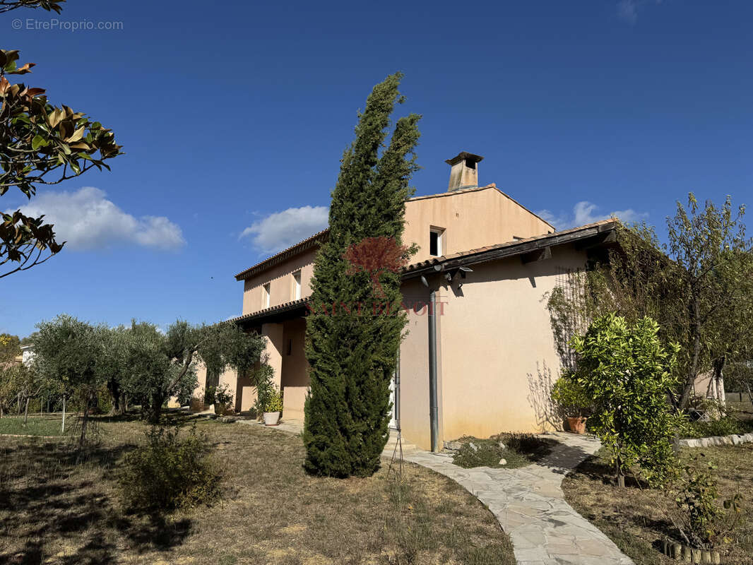 Maison à SAINT-BAUZILLE-DE-LA-SYLVE