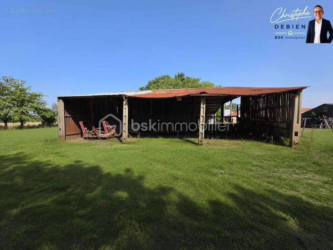 Hangar de 350 m² – terrain de 2 973 m² – zone agricole – fort potentiel - photo 3