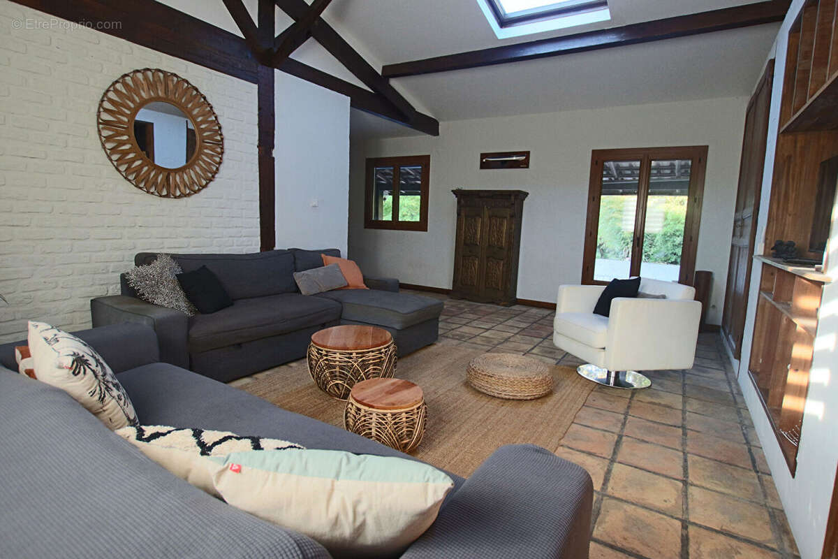 Maison à BELIN-BELIET