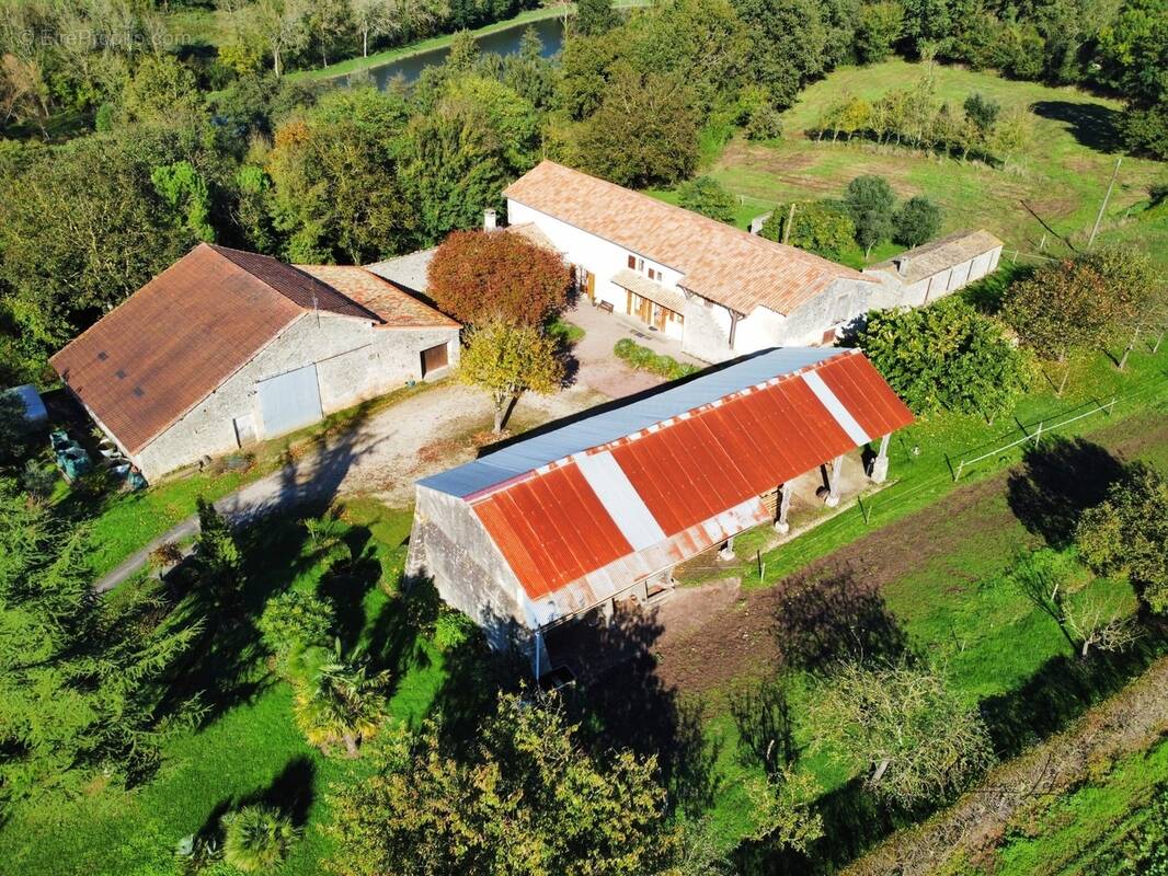Maison à SAINT-GENARD