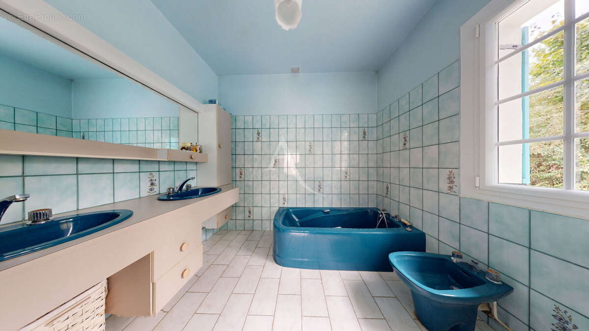 Maison à CREVECOEUR-EN-BRIE