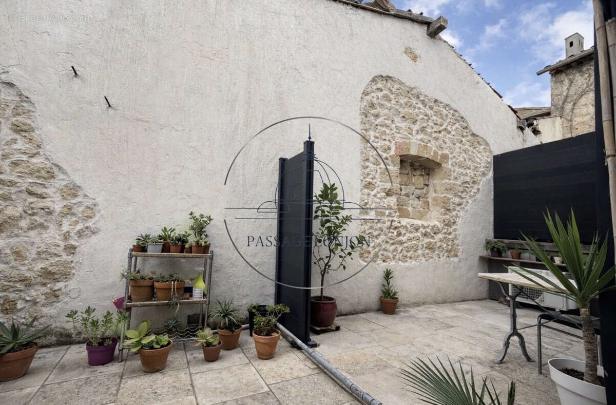 Appartement à MONTAGNAC