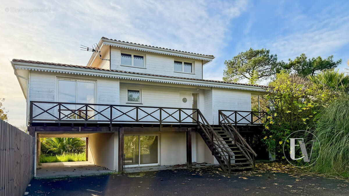 Maison à GUJAN-MESTRAS