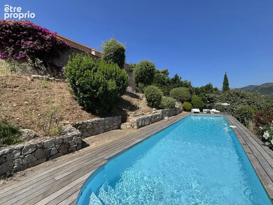Propriété proche de la Testa  avec piscine et vue panoramique et imprenable sur la mer et les montagnes enviro - photo 3
