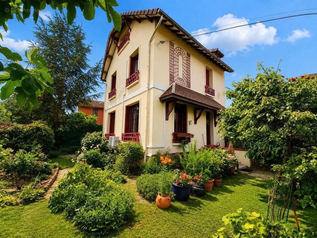 Maison à LE VESINET