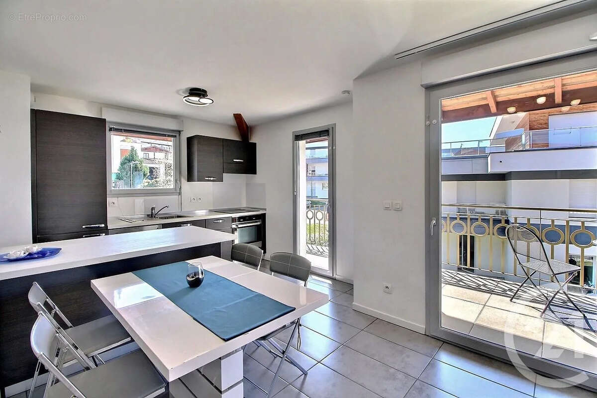 Appartement à NEUVECELLE