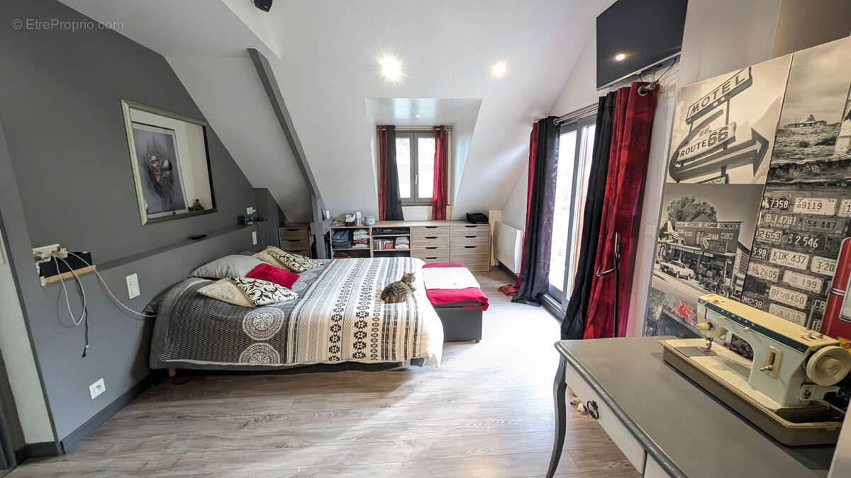 Maison à JANZE