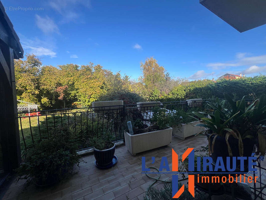 Maison à SARTROUVILLE