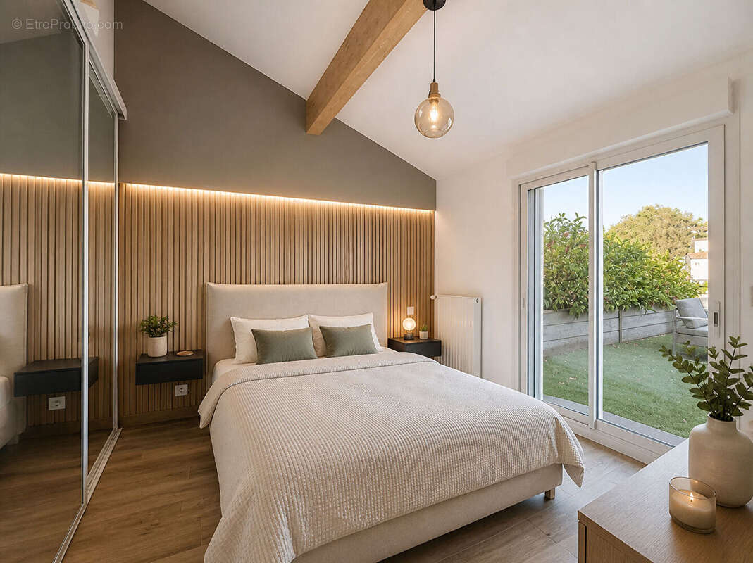 Appartement à CHATEAUNEUF-GRASSE