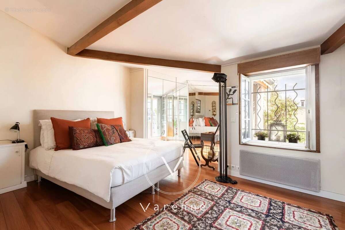 Appartement à PARIS-5E