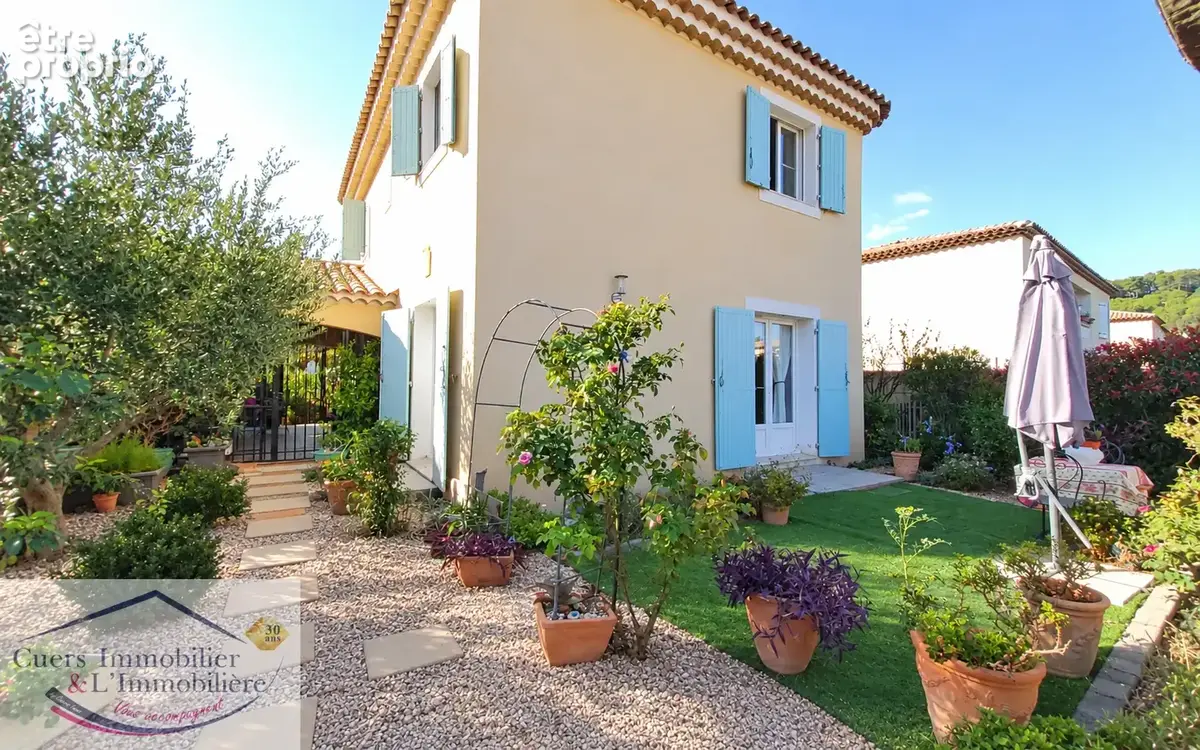 Maison à CUERS