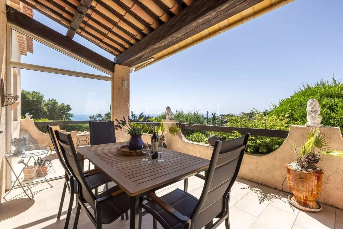 Maison à FREJUS