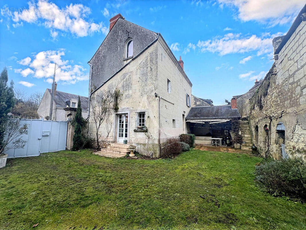 Maison à MONTRICHARD