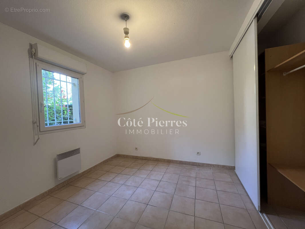 Appartement en vente 192400 € à Nîmes (30) - photo 8