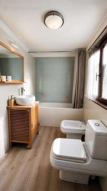Maison de 6 pièces de 115 m² située à Drancy - photo 8
