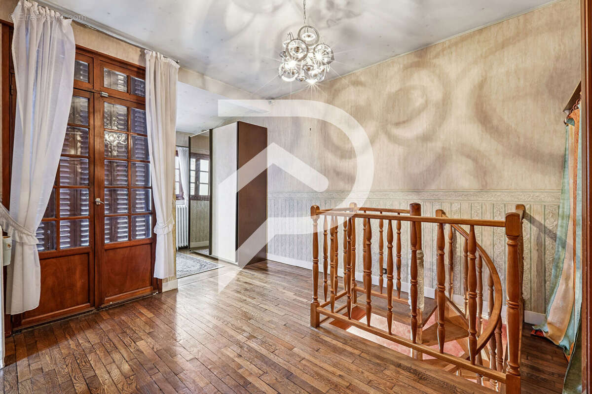 Maison à COLOMBES
