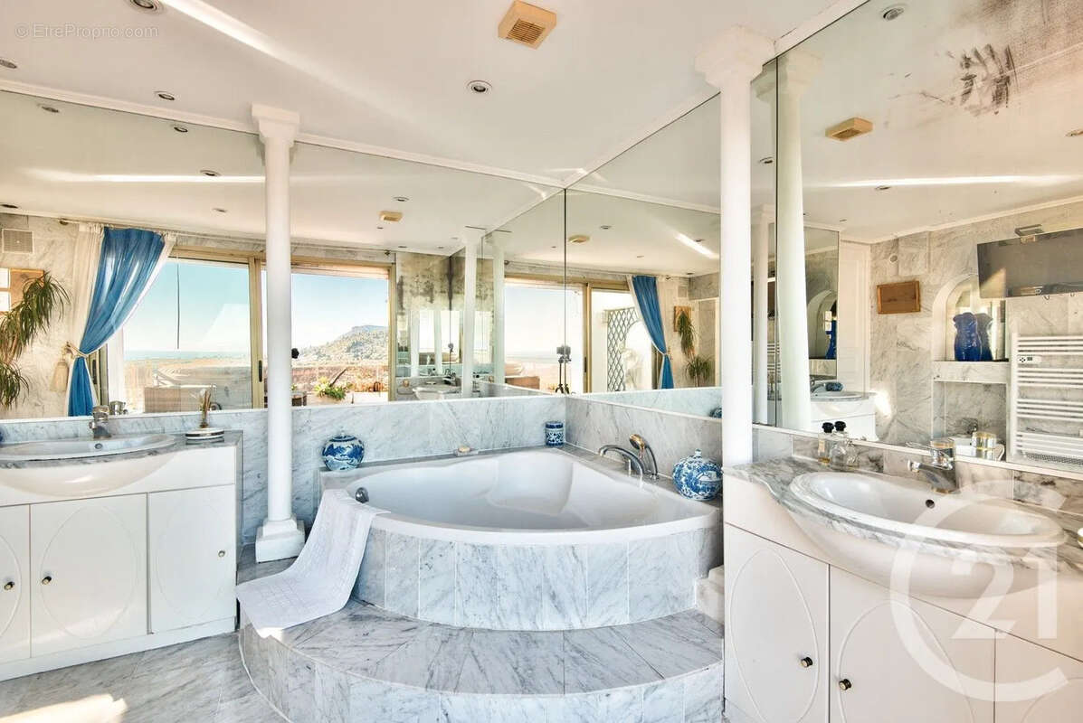 Maison à VILLEFRANCHE-SUR-MER