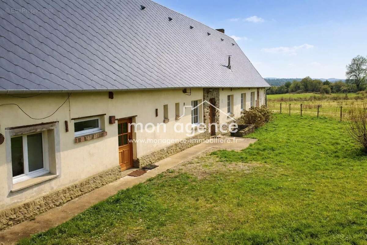 Maison à BUCHY