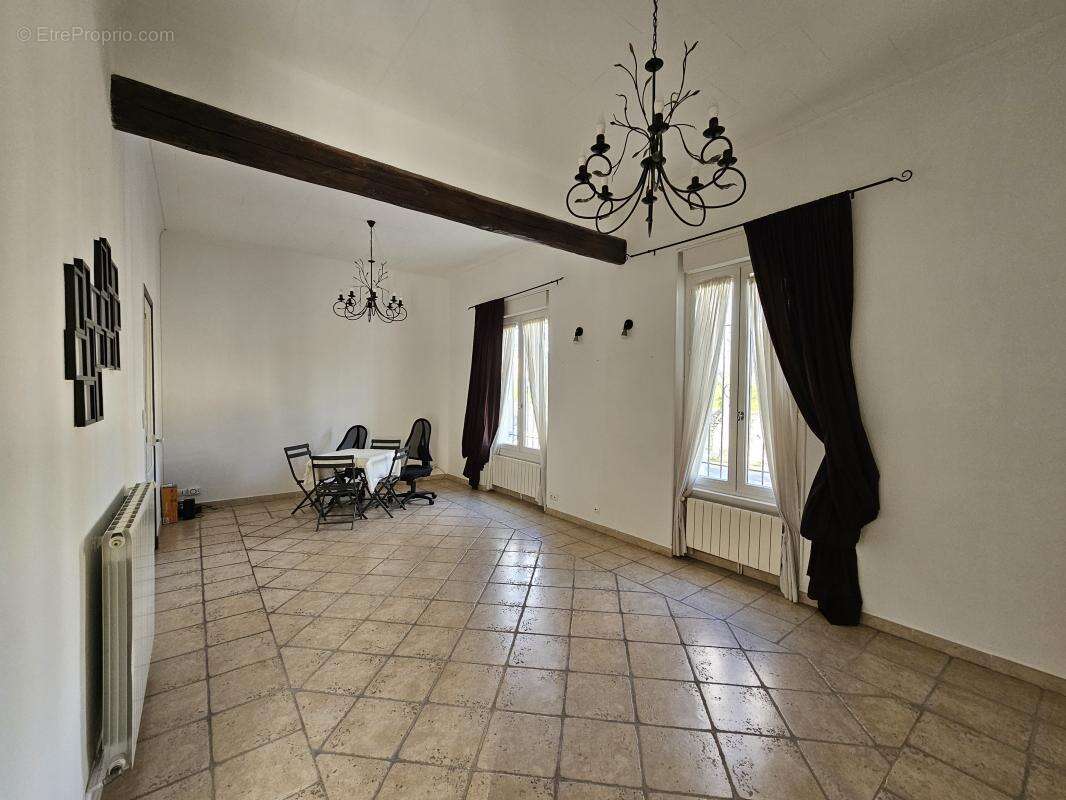 Maison à NIMES