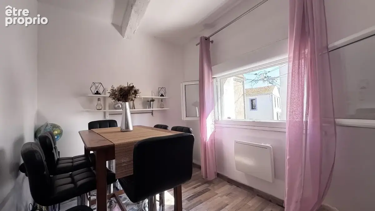 VIAS- Charmante maison de ville avec garage  Idéal investissement ou premier achat ! - photo 5