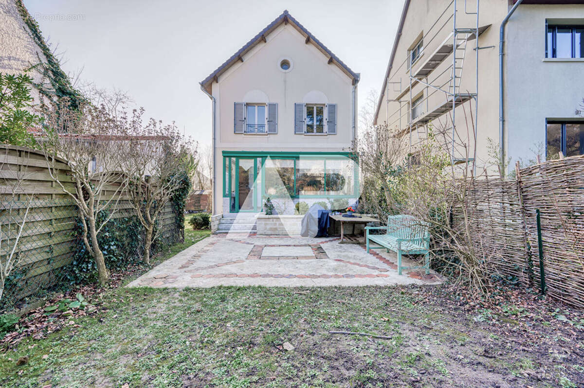 Maison à RUEIL-MALMAISON